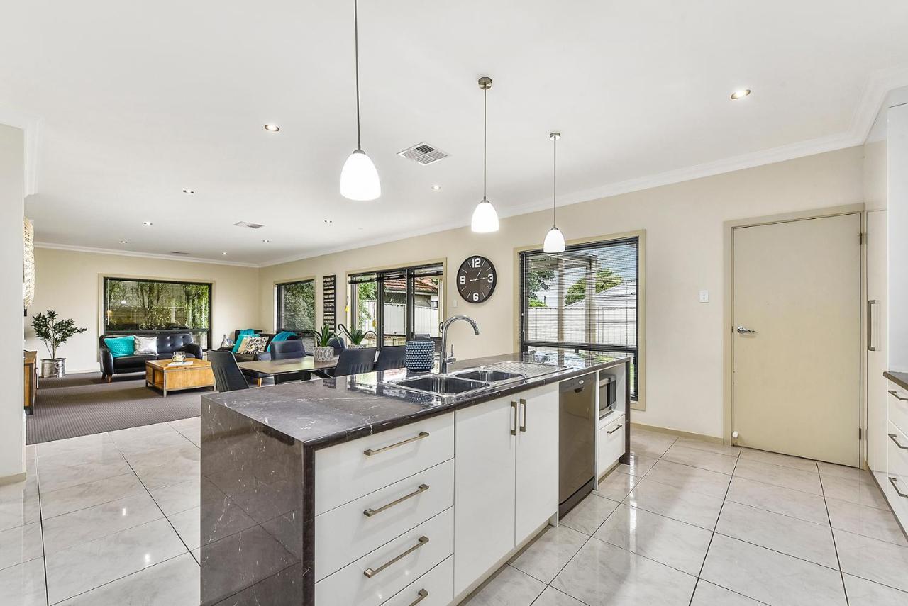 Accommodation On Lansell 1 Being Unit 1 Of 6 Lansell Street Mount Gambier Zewnętrze zdjęcie
